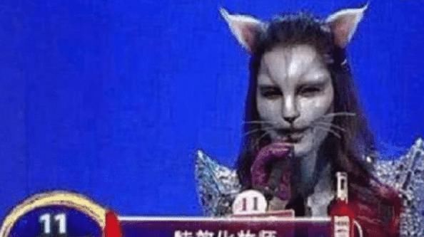 曾在非诚勿扰中,没人敢牵手的“猫脸女嘉宾”,卸妆后原来长这样