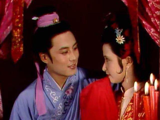 尤二姐@王熙凤养尊处优,为何会得血山崩你看贾琏和平儿做了啥丑事