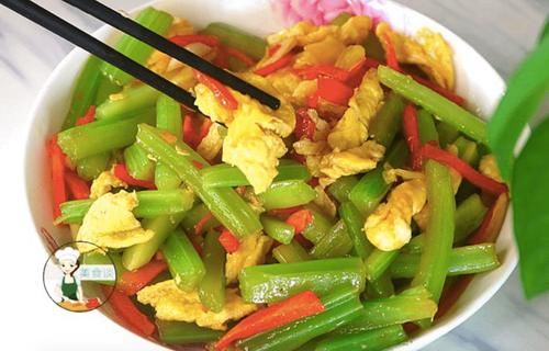 分享6道春节小炒菜，荤素搭配，实惠又开胃，年夜饭上桌成抢手菜