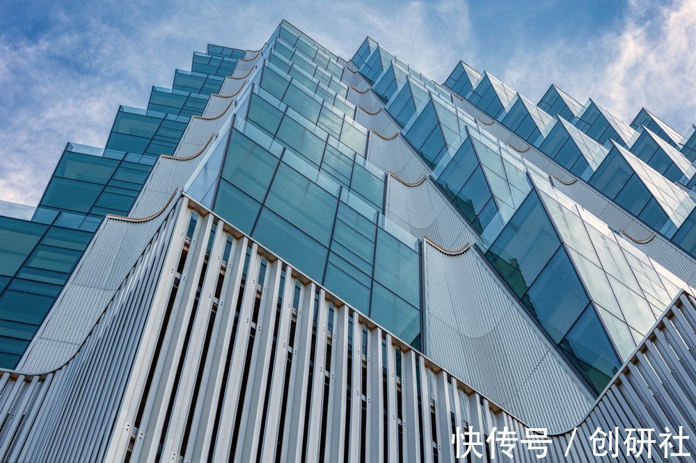 h“海参”公寓楼:国王林荫大道100号/Studio Gang