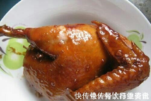 鲜嫩|半碗酱油搞定一只鸡——沙姜酱油鸡，入味鲜嫩，口口香醇