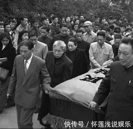 许寿裳$鲁迅最后一天:请内山完造为其寻医,死前写作的右手两指头已发紫