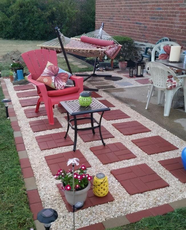 红砖|邻居这么铺院子地面,花不了几个钱,却能在豪宅圈内惊艳一把!