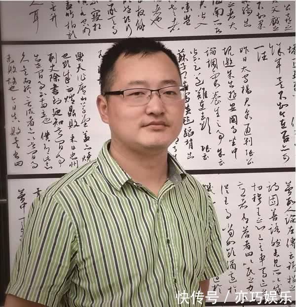 书协!他擅长书法诸体,诸体皆精,多次获国展大奖,凭此当上书协副主席