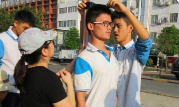 猴菇锌棘|12岁女孩身高160公分,医生:3物是身高“助长剂”,不妨多吃