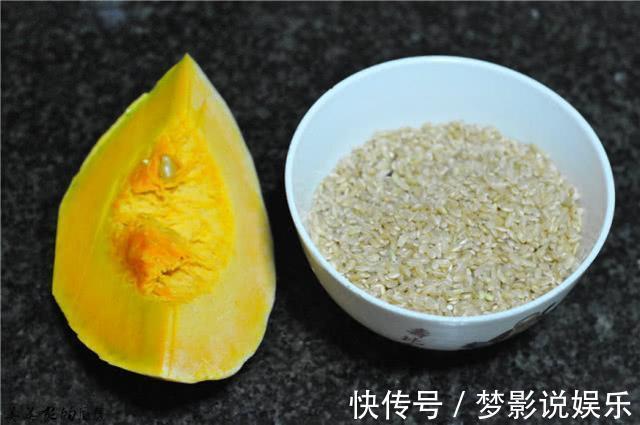 南瓜丁|秋天减肥,别再吃黄瓜啦!此菜是“减肥王”,清爽解暑,比肉还香