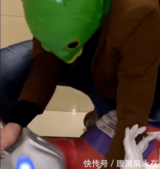 奥迷们|新创华严厉打击恶搞奥特曼形象的视频，“鱼头人”们该收敛了