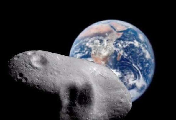 地球仅有月球相伴？科学家：地球其实并不专一，有一颗被藏起来了