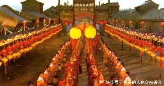 原因|劣质工资效应,是贾府败落的又一原因