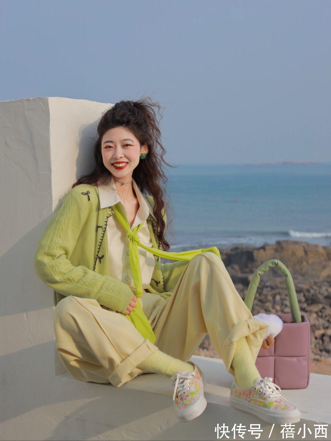 毛衣 新年穿“毛衣”才洋气,单穿叠穿都好看,让你演绎不费劲的高级