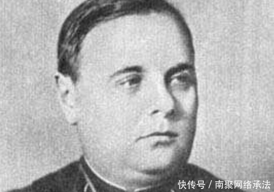 例外|斯大林开会时规定：将领必须全体站着，唯独1人例外，享最高待遇