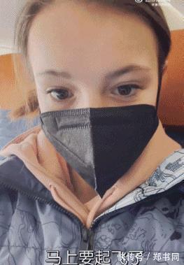 花样滑冰|“千金”谢尔巴科娃告别:再见中国 再见最爱的冰墩墩