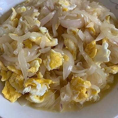 杀菌|这道洋葱炒鸡蛋做起来容易,吃起来上瘾