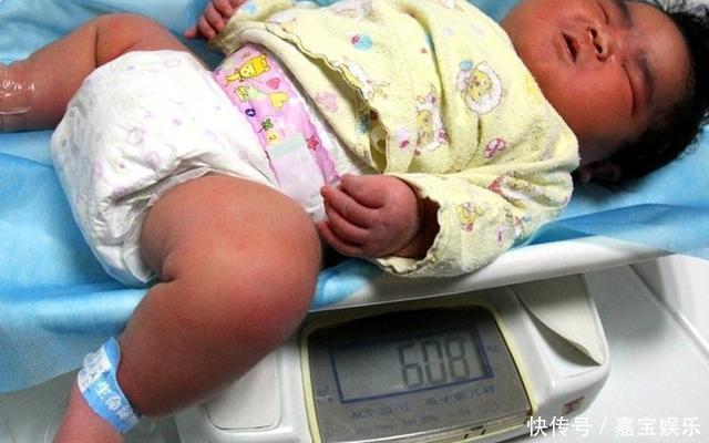 家长|宝宝每月体重都不同，一岁前孩子体重增长表，看看你家孩子达标没