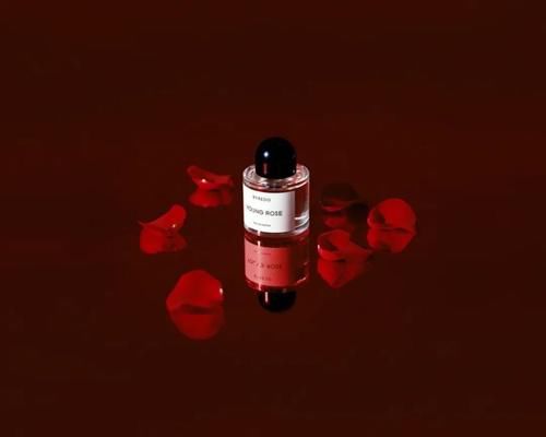 本周美妆速报，一丝清冷一丝甜美