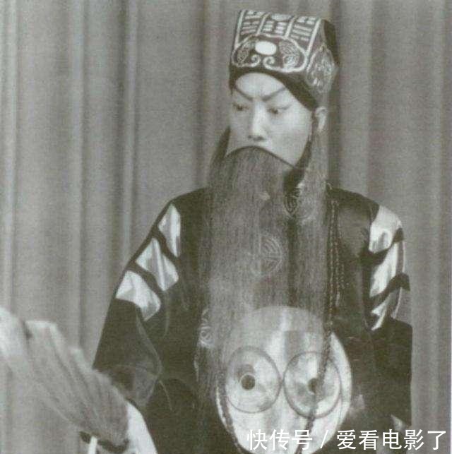 金派#京剧高派、尚派、谭派对嗓音要求太高,许多人一味模仿弄巧成拙!