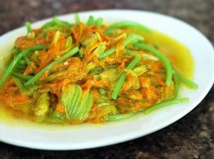 烂在农村地里的南瓜花,其实有很大的作用,能止咳祛痰,消除疲劳