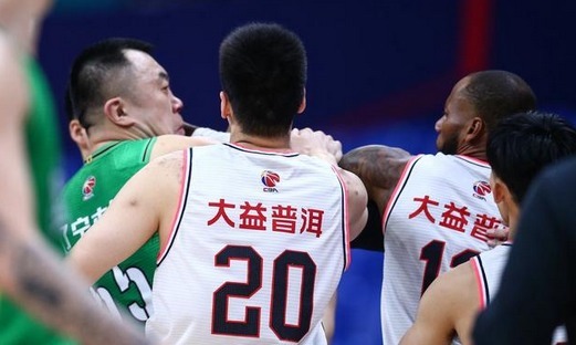 辽宁队|CBA辽粤冲突后!威姆斯发文正式摊牌杨鸣韩德君,杜锋成最大赢家
