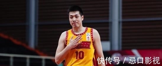 王哲林|首钢再受重创!13+5,心仪内线确定无缘,李春江恐成最大赢家
