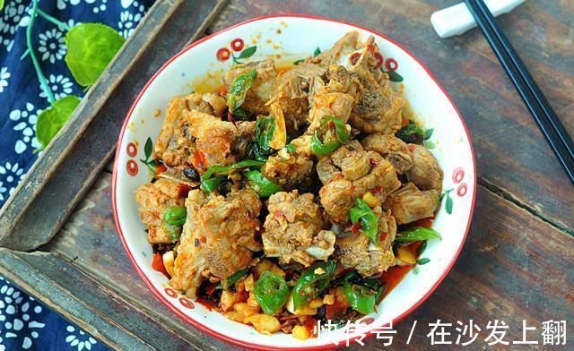 宴客菜|天热,排骨别再红烧了,教你新做法,不用一滴油,清爽不上火
