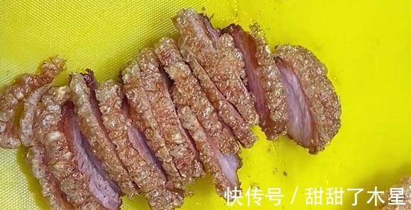 嘴馋了别忘做它吃,不炖不煎,整块下锅一炸,切片蘸料吃,真香啊!