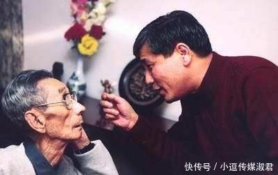 马三立|民国时马三立半夜回家,他对爱人说“江湖话”,被4岁女儿破译了