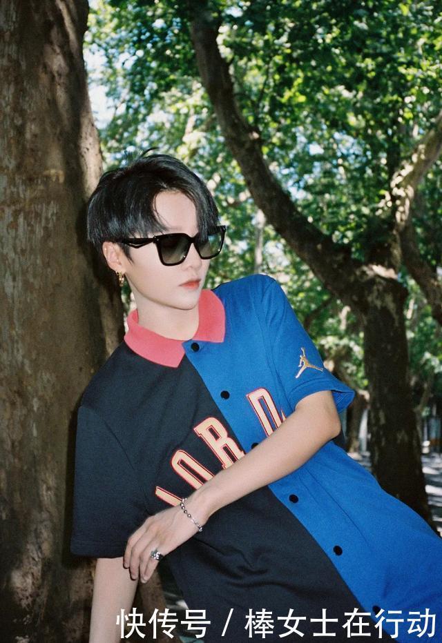 比刘雨昕舞蹈更IN的,是她的“无性别时尚”