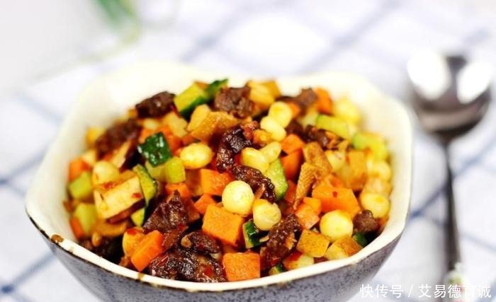 好吃|辛苦一天,下班好好吃顿饭,一个菜就下一锅饭,拌米饭特别香!