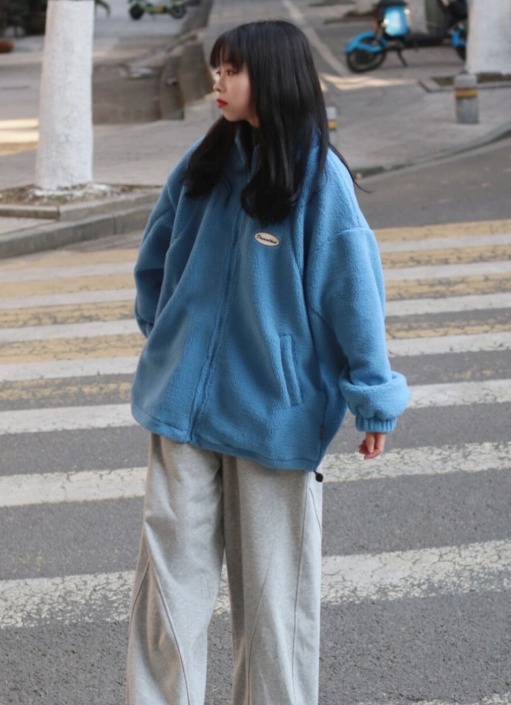 运动裤|想买冬装不知道怎么入手?羊羔毛外套了解一下,显瘦还温柔