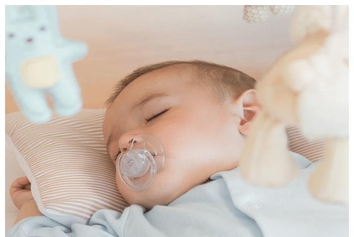 头部|我家宝宝后脑勺比较凸,月嫂一直让两边侧睡,有道理吗?靠谱吗