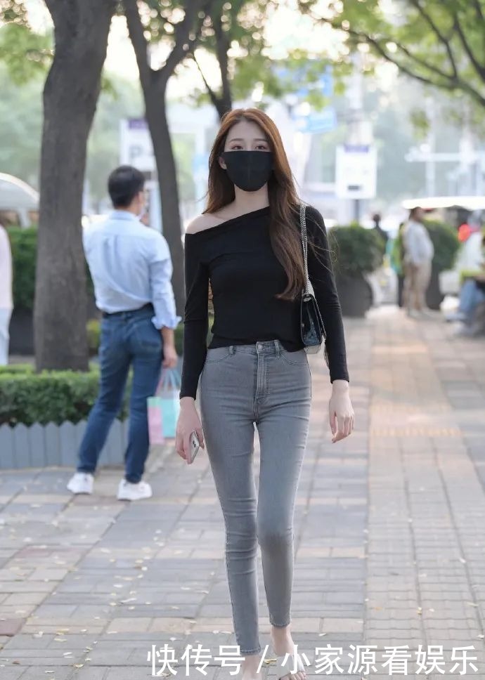 长发|街拍:牛仔长裤长发美女