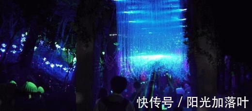 北京欢乐谷|夏日来袭！快来学习如何巧用场景设计“玩转”夜经济商业空间！