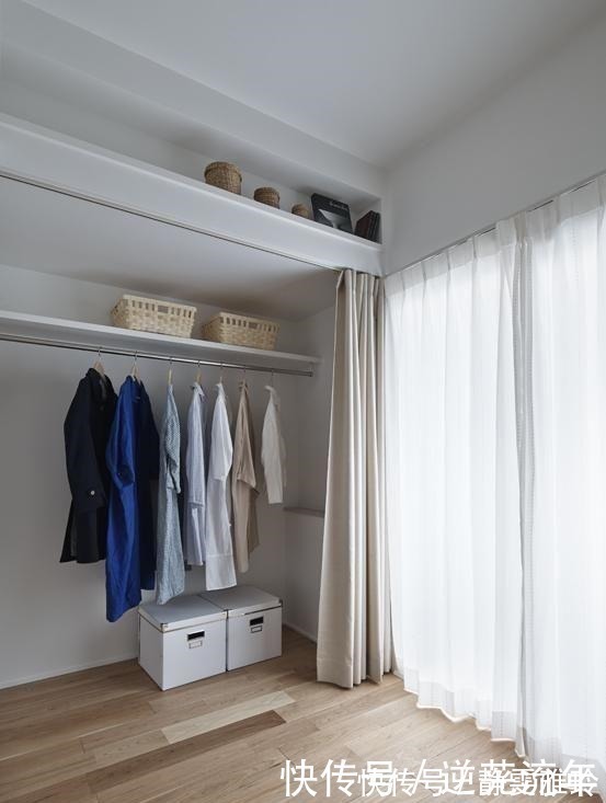 塑料|头次见日本人的衣柜,一块隔板都用不着,却收拾得井井有条,厉害!