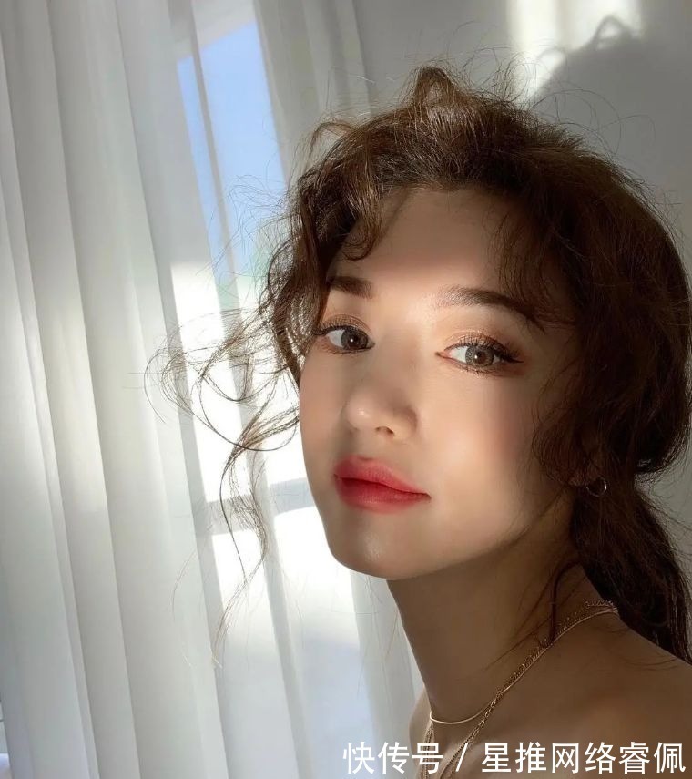 郑秀妍 仙女们都在烫的发型!软萌“泰迪卷”美出天际
