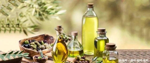 乌发|女性的长发披着长得快还是绑着长得快