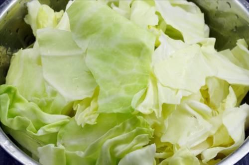 好吃|炒包菜，不要直接下锅炒，要想和饭店的一样好吃，就得多加1步