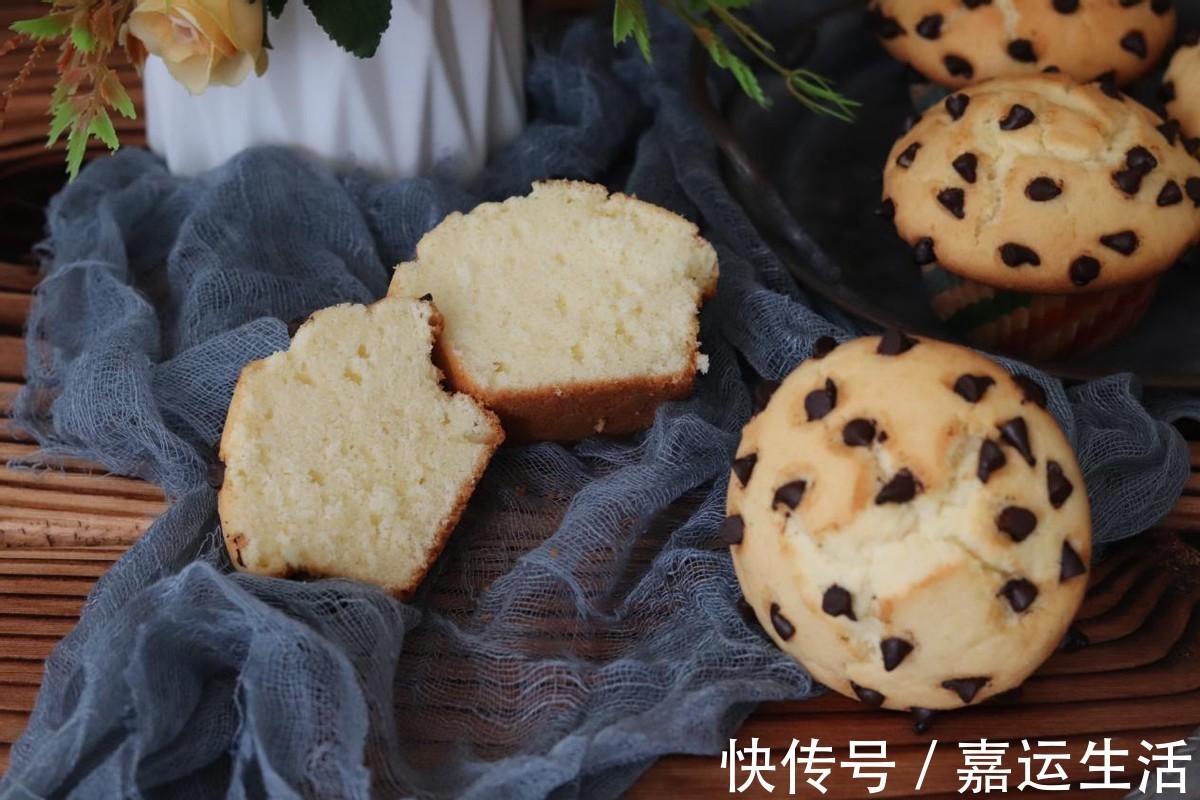 马芬|不用打发，搅一搅就能做好的马芬蛋糕，松软好吃，下午茶必备