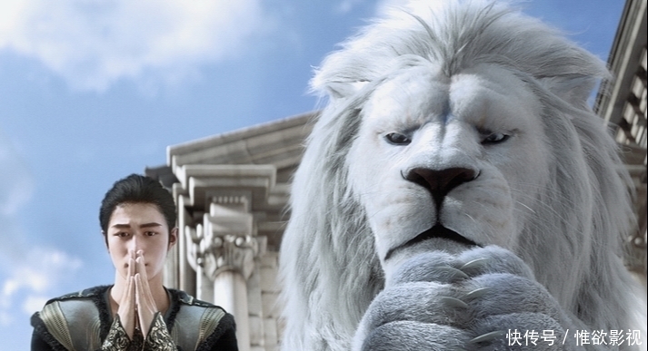 高中曾爱不释手的小说拍成电影觉得好看,是滤镜厚还是针不戳?