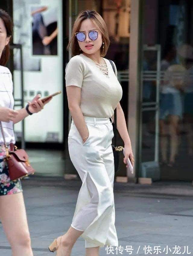 气质 好看洋气的打底裤穿着增添简约的美感,气质女生都喜欢,清新靓丽