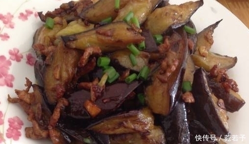 色泽|鲜嫩可口香味四溢,营养美味色泽油亮,孩子能多吃一碗饭