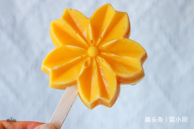 教你在家自制冰棒,2分钟搞定,自己做的省钱又健康