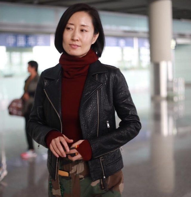 时尚 女人变老从短发开始?看几位短发女星的发型,都比同龄人显年轻