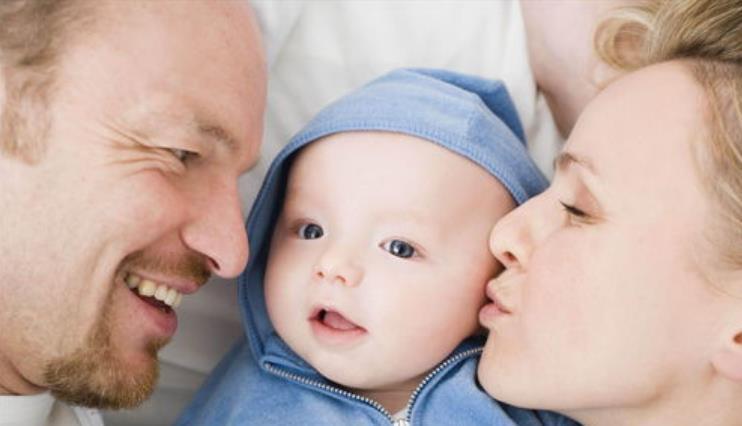 发育|想让宝宝睡得香、大脑发育好,要多摸几个部位,好处多多