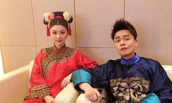 王牌对王牌|王牌对王牌被批内容注水，归根结底是资本疯狂进驻，费费成受害者