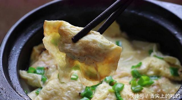 鸡蛋别再煮着吃,学会这个简单做法,饭店吃不到,越吃越过瘾