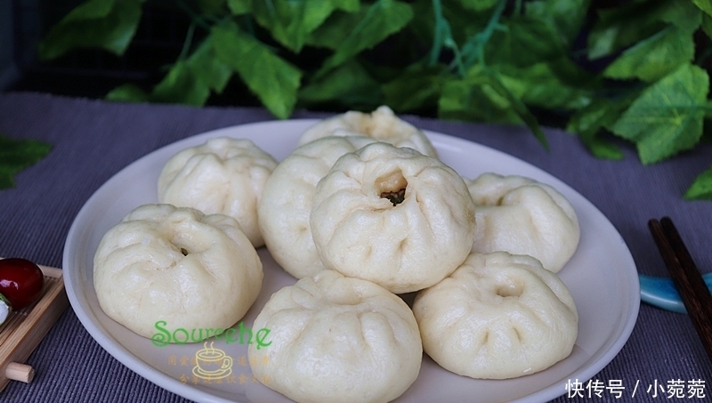 早餐别只会豆浆油条,教你做包子蓬松香软,比豆浆营养,比油条香