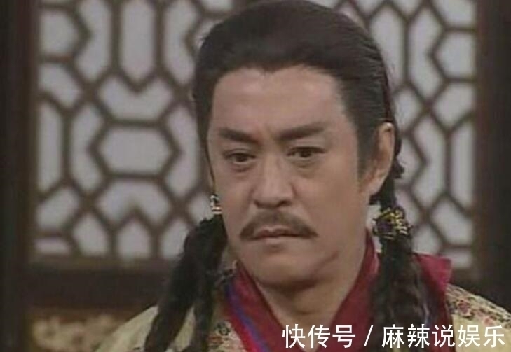 张无忌@她和郭靖有血海深仇,却潜伏在黄蓉身边,是郭靖之死的最大嫌疑人