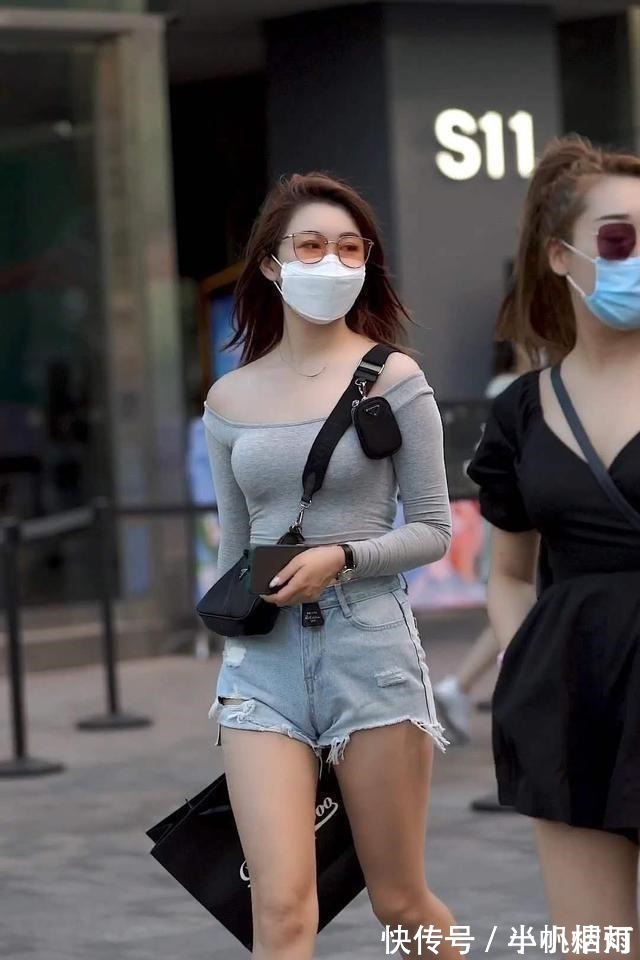 高腰 温柔有质感的打底裤穿搭,利落又不乏活力感,非常迷人!