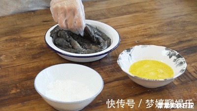 麦片虾|这菜一上桌就抢光!看似不搭,煮一块竟如此惊艳!