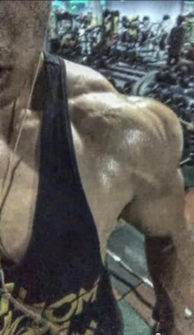 大肚腩|从大肚腩到腹肌男,这真的是同一个人吗